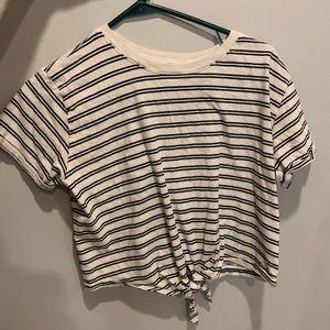 Hollister Co. cropped shirt